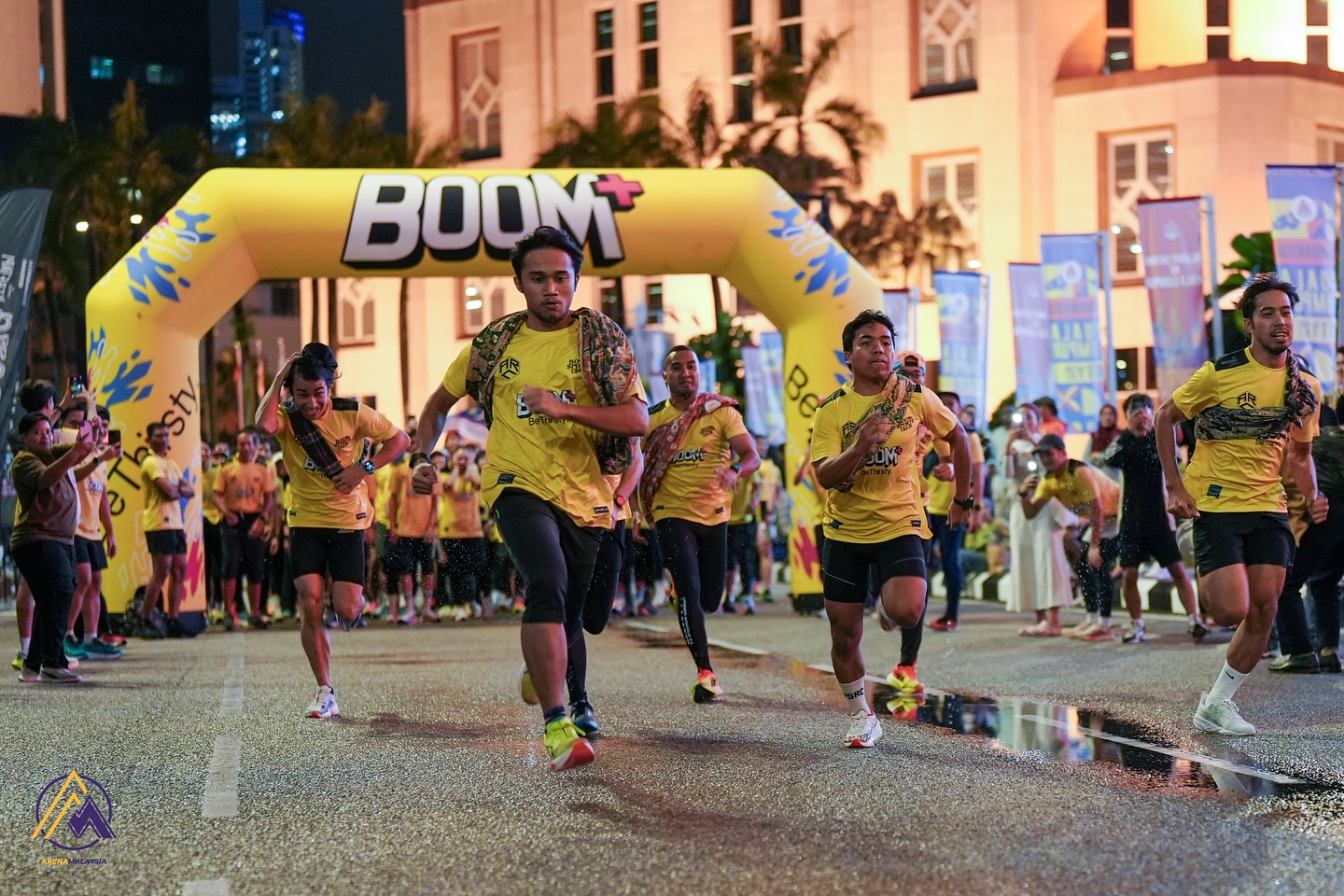 ⚡️ EKIBOOM ⚡️ An Ekiden relay reimagined and inspired by the energy of Boom - where teamwork and passion unite! 

Boom Sports Club, in collaboration with ASICS Malaysia Running Club, hosted an Ekiden event against the iconic KLCC skyline. 

What made it truly unique was the use of the Malaysian icon, the sarong, as the sash for the run - a beautiful blend of tradition and modern sportsmanship. 

FOR HIGH RESOLUTION DOWNLOAD 
https://photos.app.goo.gl/idKAU68UQsFv3Ppq5